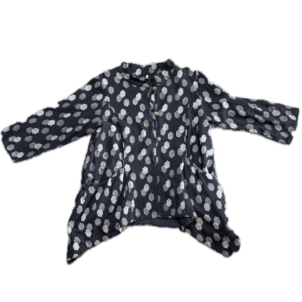 VTG Cupcake Art‎ To Wear Black Hexagon Asymmetrical Button Shacket Large
